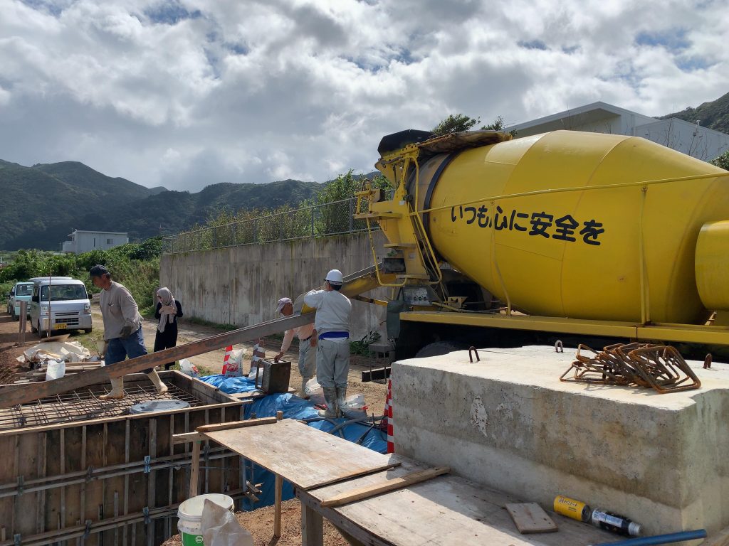 重機もきて本格的に始まってる画像